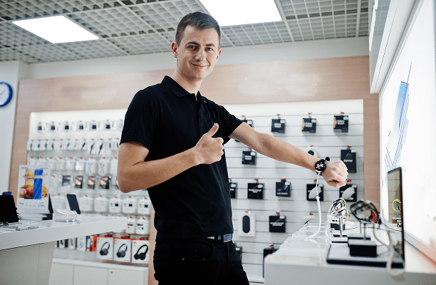 Electronic Stores